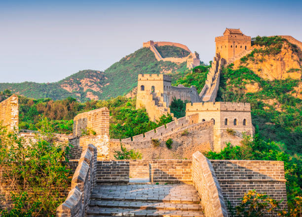 la grande muraille de chine - tourist travel china great wall of china photos et images de collection