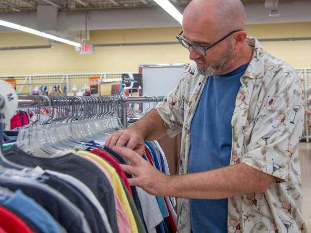 istock Man Vintage Shopping 1170087048