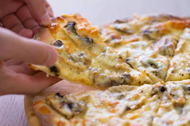 Cтоковое фото Еда, итальянская пицца с грибами