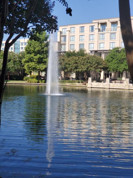 istock Fountain Lake Shops at Legacy 1170174713