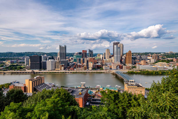 istock The majestic Pittsburgh skyline 1170184483