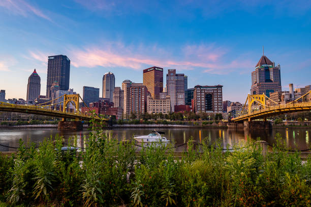 istock Sunrise over Pittsburgh from the Allegheny Landing 1170185281