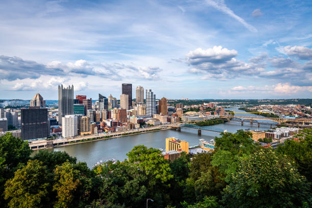 istock The majestic Pittsburgh skyline 1170185284