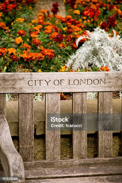 Photo libre de droit de City De Londres banque d'images et plus d'images libres de droit de Angleterre - Angleterre, Banc, Banc public