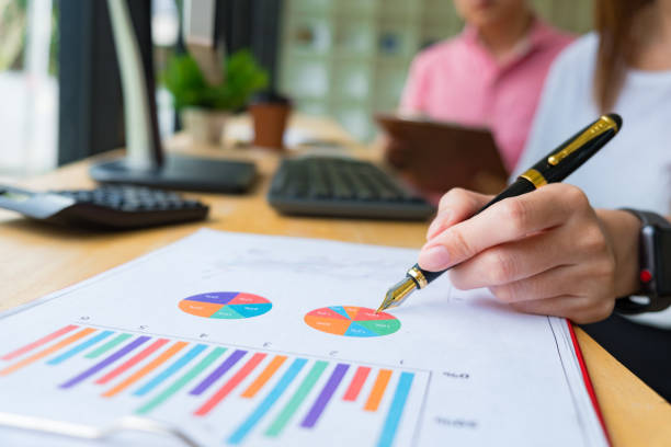 istock Business team present,professional 1170240383