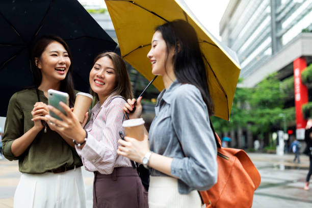 istock Friends make life memorable 1170316125
