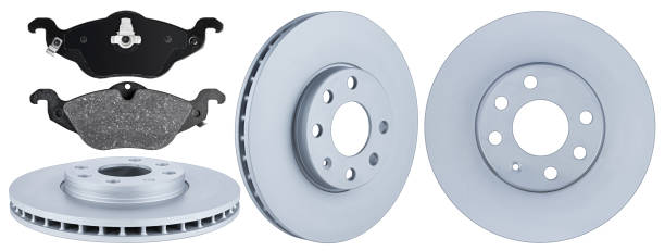 자동차 부품 브레이크 스틸 디스크와 패드 격리 흰색 배경의 세트 컬렉션 - disk brake 뉴스 사진 이미지