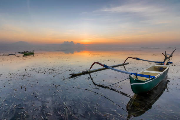 istock Sunrise boats 1170393198