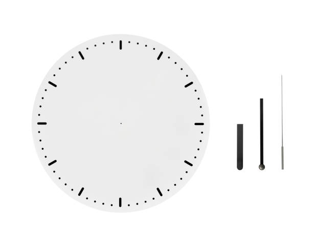 toma aislada de la cara del reloj en blanco con las agujas del reloj sobre el fondo blanco - clock clock face blank isolated fotografías e imágenes de stock