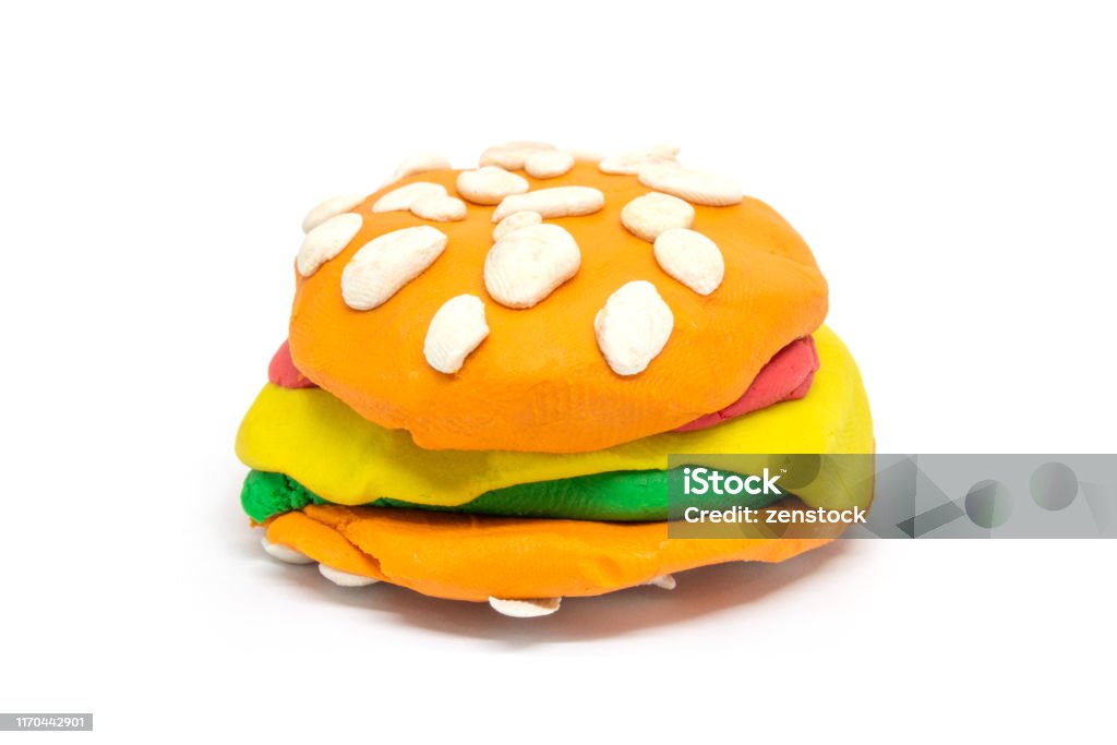 Photo libre de droit de Pâte De Jeu Hamburger Sur Le Fond Blanc banque  d'images et plus d'images libres de droit de Pâte à modeler - Pâte à modeler,  Mannequin - Métier