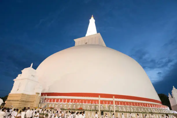 Photo of Ruwanweli maha seya stupa