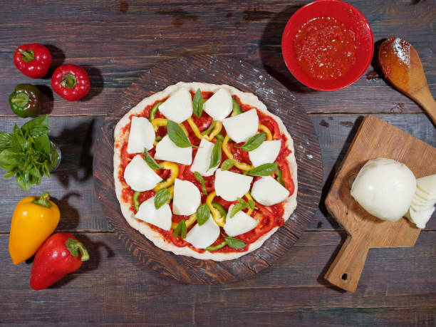 istock Preparing homemade vegetarian pizza 1170464564