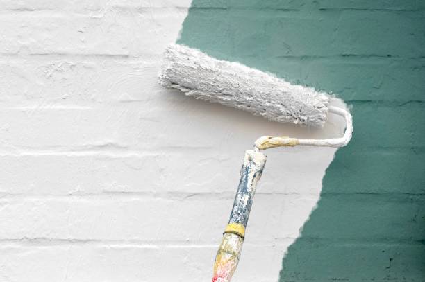 istock The house wall gets new color 1170478532