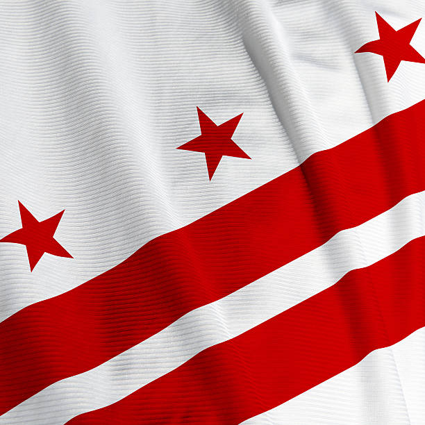 district of columbia flagge, nahaufnahme - flag of washington stock-fotos und bilder