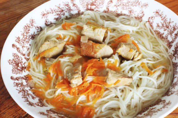 istock Vermicelli with meat on a plate 1170491888