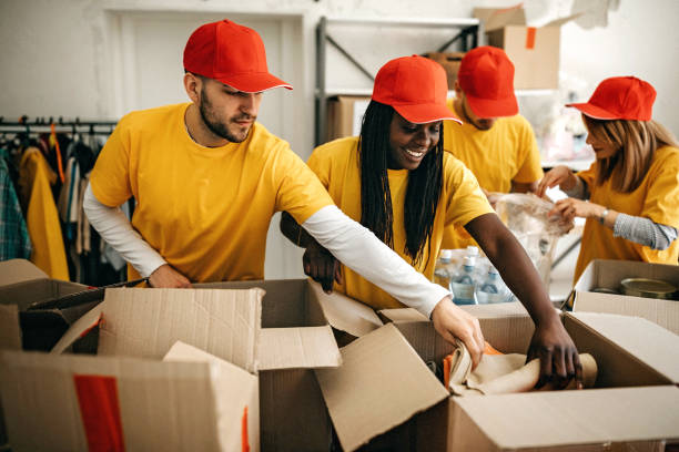 istock Fealing generous becous of helping to other 1170503751