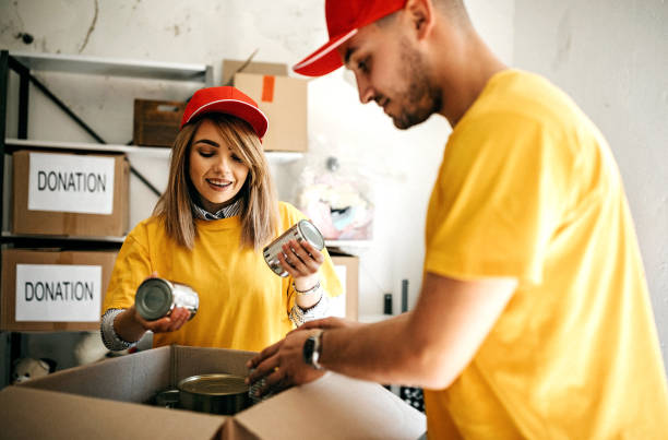 istock Fealing generous becous of helping to other 1170507352
