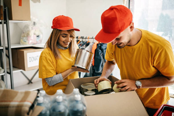 istock Fealing generous becous of helping to other 1170508816