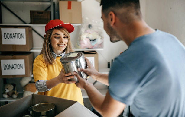 istock It's generous to help to other 1170509058