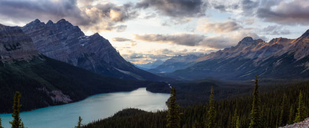 istock Peyto Lake Sunset 1170528171