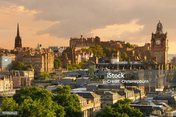 Edinburgh - zdjęcia stockowe i więcej obrazów Zamek w Edynburgu - Zamek w Edynburgu, Balmoral Hotel, Zamek - Konstrukcja budowlana