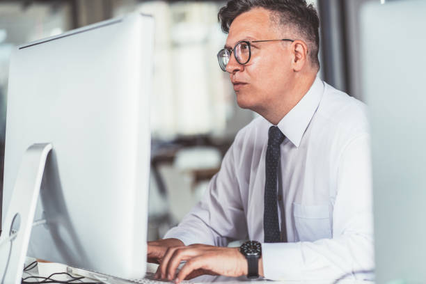 istock Businessman working in office 1170579594