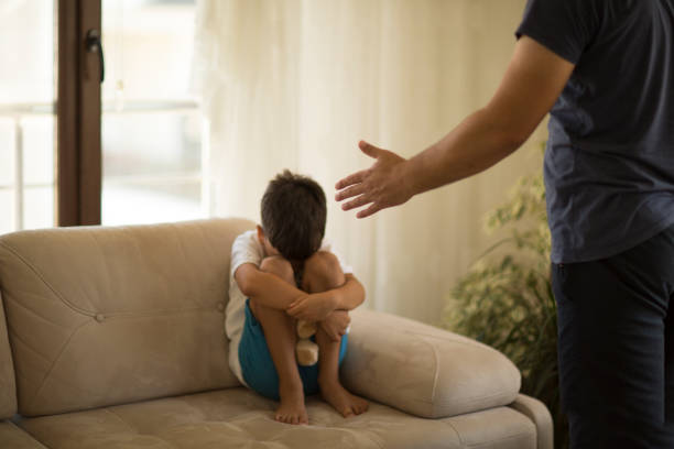 "Im sorry Dad!" "Im sorry Dad!" child abuse  stock pictures, royalty-free photos & images