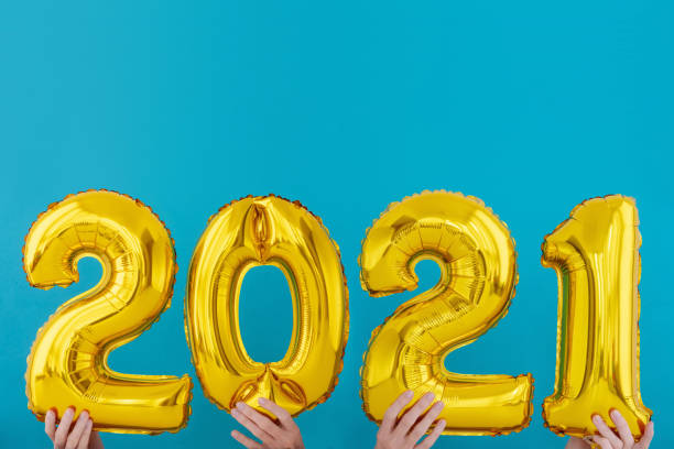 istock Gold foil number 2021celebration balloon 1170636857