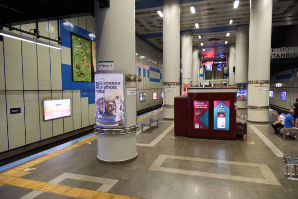 levent (istanbul metro) - wiedenmeier istanbul stock-fotos und bilder