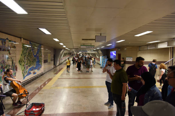 taksim (istanbul metro) - wiedenmeier istanbul stock-fotos und bilder