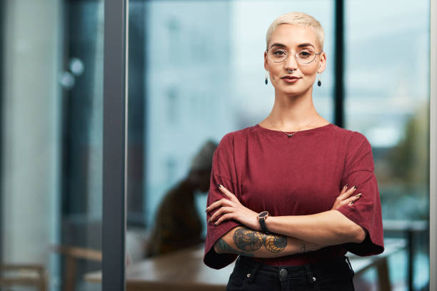 é hora de cumprir metas - defocused business office casual - fotografias e filmes do acervo