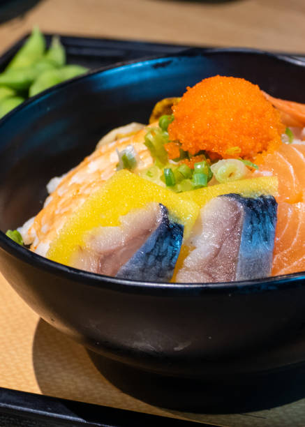 istock Sashimi bowl with fish eggs and rice 1170738326