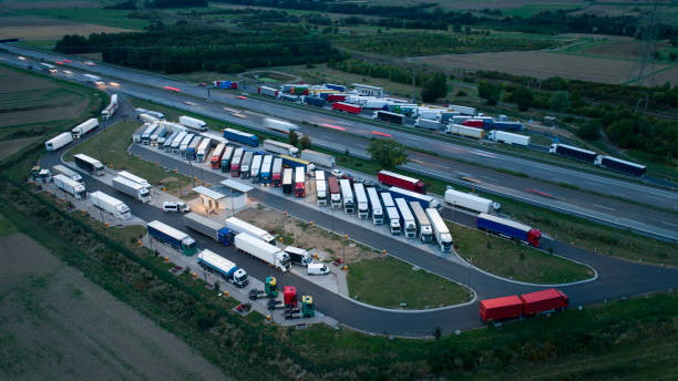 istock Highway rest area - truck stop parking at dusk 1170777965