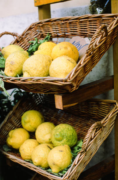 istock Lemons on a street in Napoli 1170843884