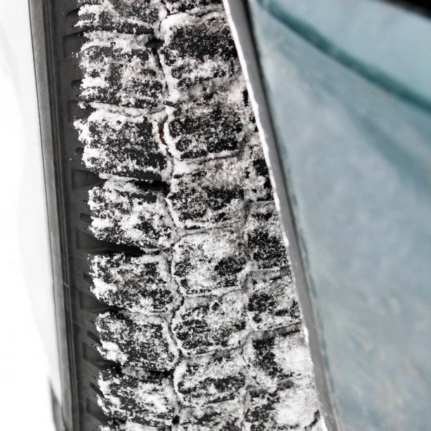 istock Car tires in the snow 1170913286
