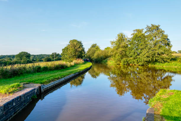 istock Late afternoon on the Shropshire Union Canal 1170921407