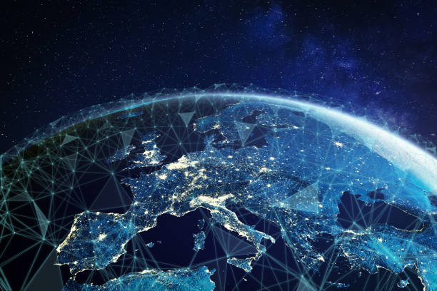 Telecommunication network above Europe viewed from space with connected system for European 5g LTE mobile web, global WiFi connection, Internet of Things (IoT) technology or blockchain fintech Telecommunication network above Europe viewed from space with connected system for European 5g LTE mobile web, global WiFi connection, Internet of Things (IoT) technology or blockchain fintech. Some elements from NASA (https://eoimages.gsfc.nasa.gov/images/imagerecords/57000/57752/land_shallow_topo_2048.jpg) ultra high definition television stock pictures, royalty-free photos & images