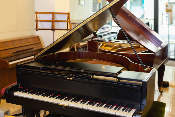 istock Wood vintage musical instruments in a store 1170950127
