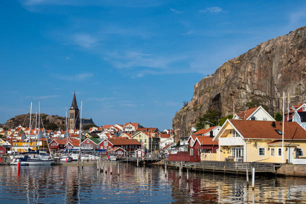 スウェーデンの都市フィエルバッタを見る - vastergotland ストックフォトと画像