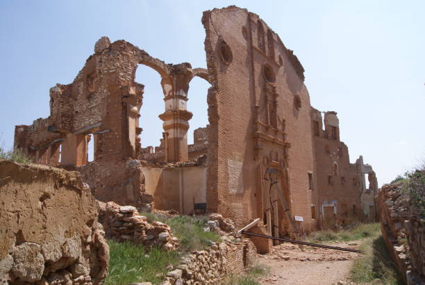 istock Walk through the old town of Belchite 1170970430