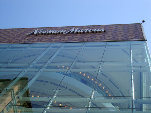 Neiman Marcus Sign On Top Building Stock Photo - Download Image Now - Neiman  Marcus, Advertisement, Boutique - iStock