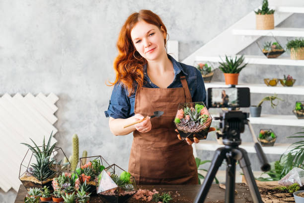 istock natural decor specialist vlog woman florarium 1171009998