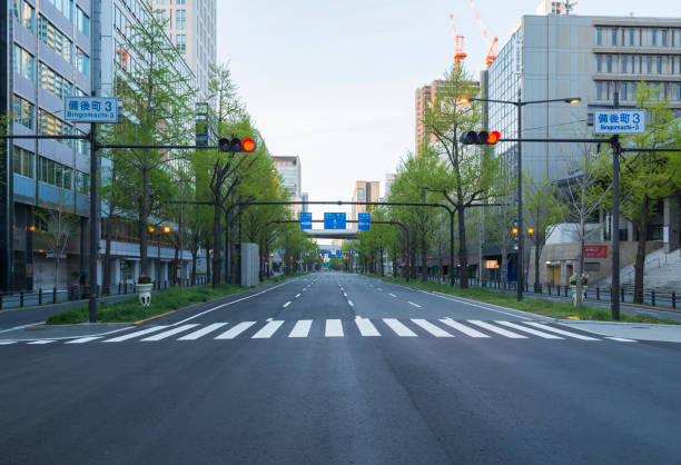 istock Osaka in the early morning 1171089796