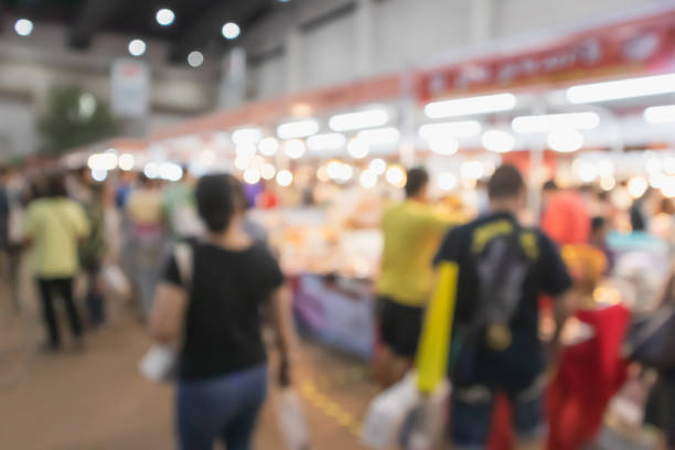 istock Blurred, People in food market, Backgrounds 1171148432