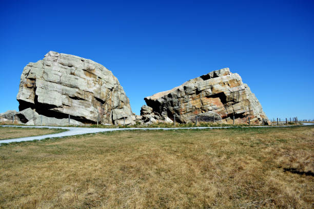 istock Glacial Erratic - rock formation carried on glaciers 1171178276