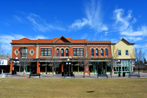 istock Historic city block with vivid blue sky 1171182177