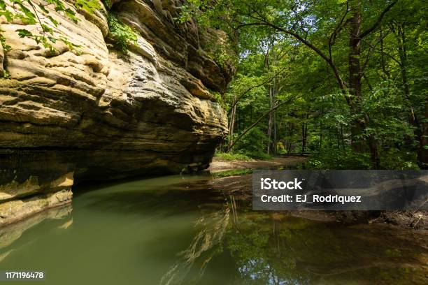 Illinois Canyon Stock Photo - Download Image Now - Rock - Object, Illinois, Underweight
