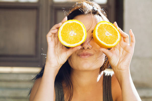diversión en cítricos - vitamin c fotografías e imágenes de stock