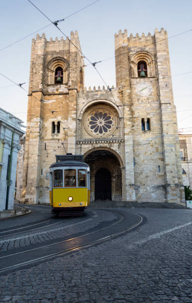 istock Yellow tram and cathedral in Lisbon 1171284759