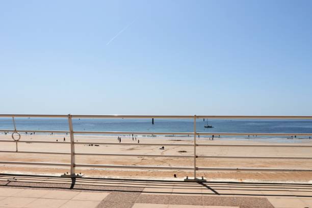 istock Sandy beach on the peninsula of Quiberon 1171297674